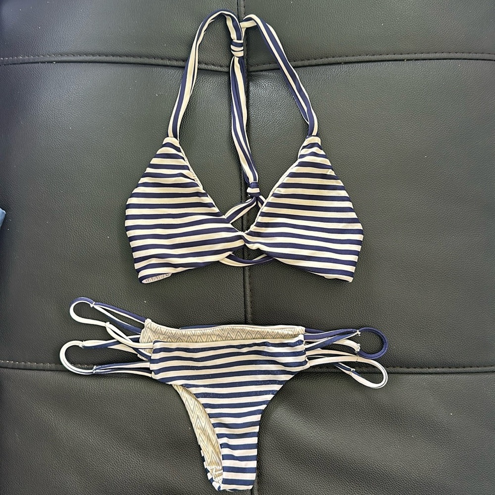 Acacia Set